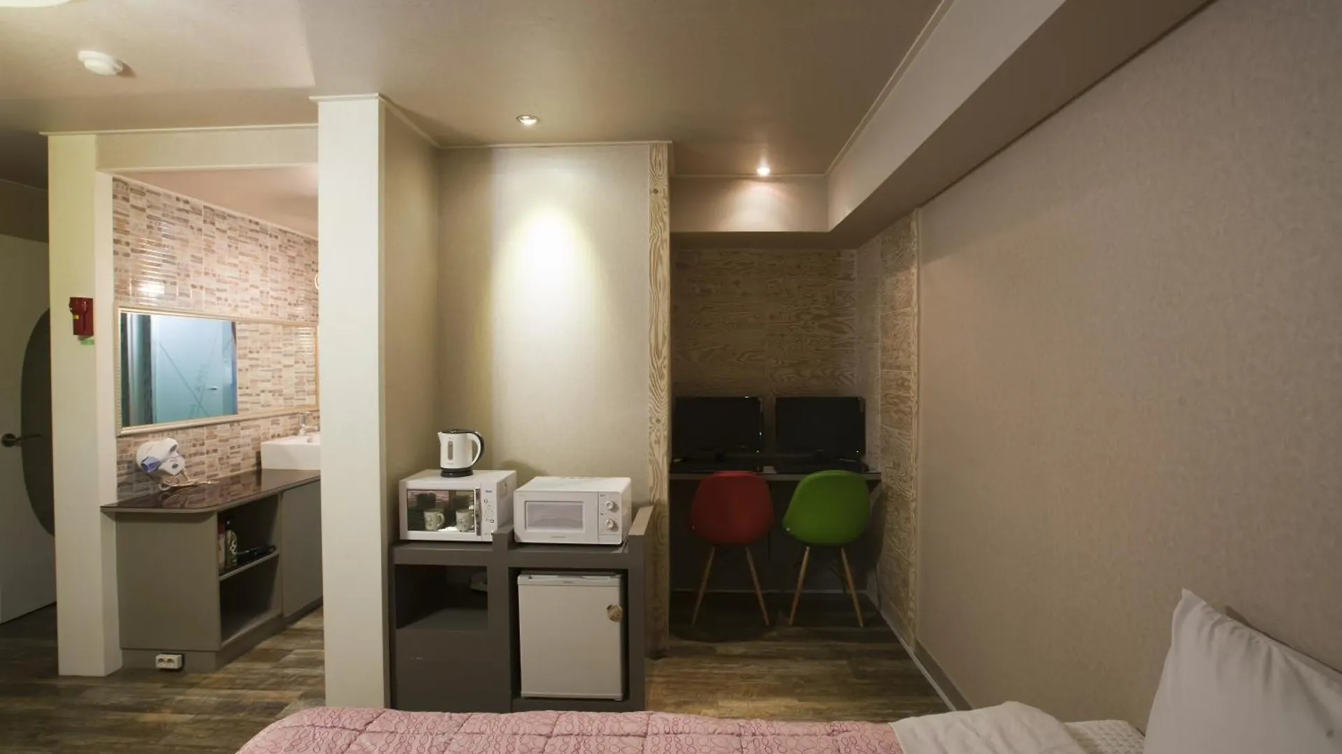 Max Motel - Sasang Busan